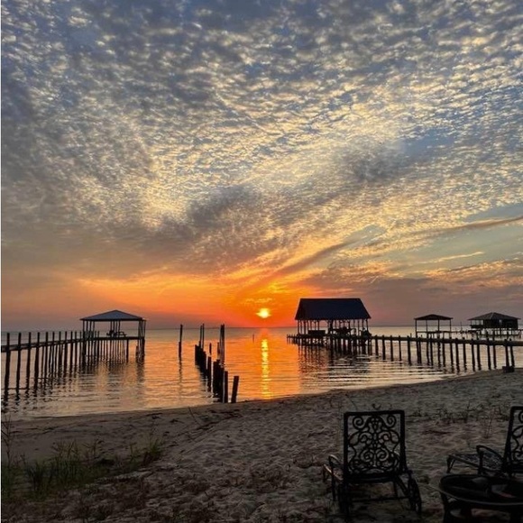 Meet your Posher, Point Clear Home - Picture 5 of 11